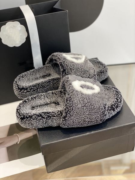 2023 with luxury designer sandals flip-flops women's sliding summer fashion wide smooth sandals slippers flip-flops channel floral desi, Black
2023 with luxury designer sandals flip-flops women's sliding summer fashion wide smooth sandals slippers flip-flops channel floral desi, Black