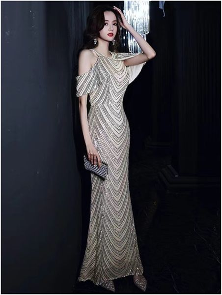 new arrival champgane sequins mermaid formal evening dresses for arabic women with long sleeves sheer neck plus size birthday party prom gow, Black;red
new arrival champgane sequins mermaid formal evening dresses for arabic women with long sleeves sheer neck plus size birthday party prom gow, Black;red