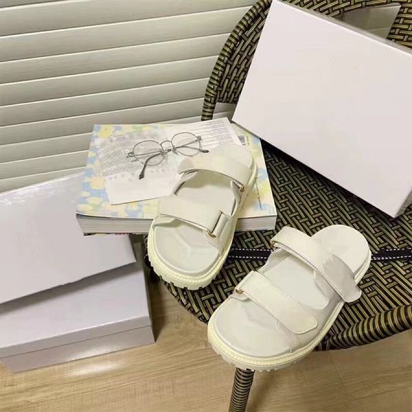 classic women's slippers black and white velcro slipper casual shoes outdoor flat slippers soft leather shoes
classic women's slippers black and white velcro slipper casual shoes outdoor flat slippers soft leather shoes