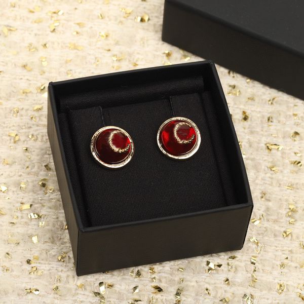 2023 luxury quality charm round shape stud earring with red color design have box stamp ps7732a, Golden
2023 luxury quality charm round shape stud earring with red color design have box stamp ps7732a, Golden