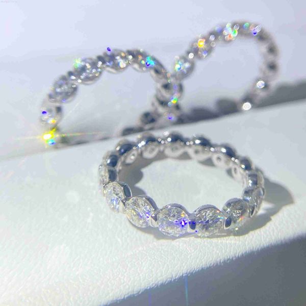 4mm width iced out vvs moissaite infinity ring silver 925 s for girl's bling jewelry band, Golden;silver
4mm width iced out vvs moissaite infinity ring silver 925 s for girl's bling jewelry band, Golden;silver