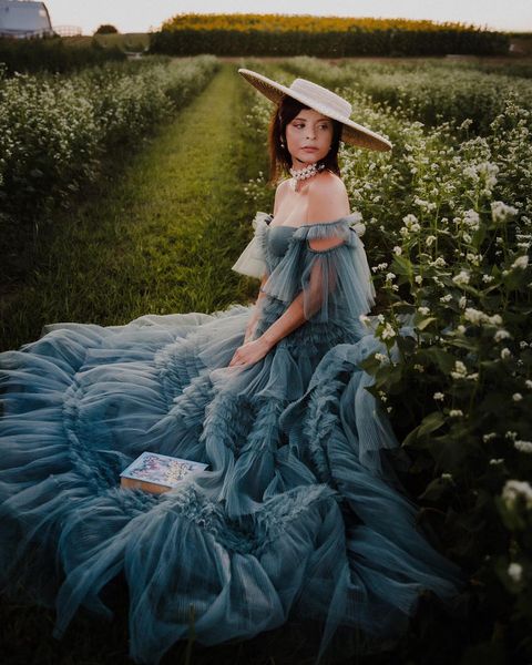 dusty blue tulle evening dresses off the shoulder ruffles prom dress party second reception gowns custom made, Black;red
dusty blue tulle evening dresses off the shoulder ruffles prom dress party second reception gowns custom made, Black;red