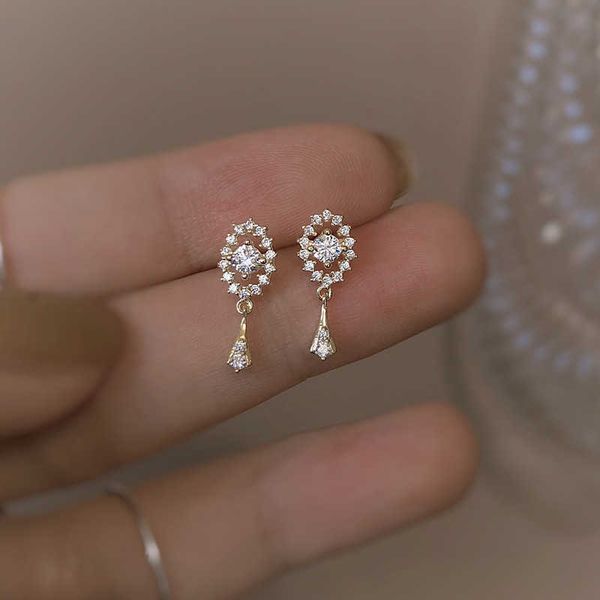 charm fashion zircon oval tassel stud earrings for women elegant wedding party jewelry gift pendientes brincos aa230327, Golden
charm fashion zircon oval tassel stud earrings for women elegant wedding party jewelry gift pendientes brincos aa230327, Golden