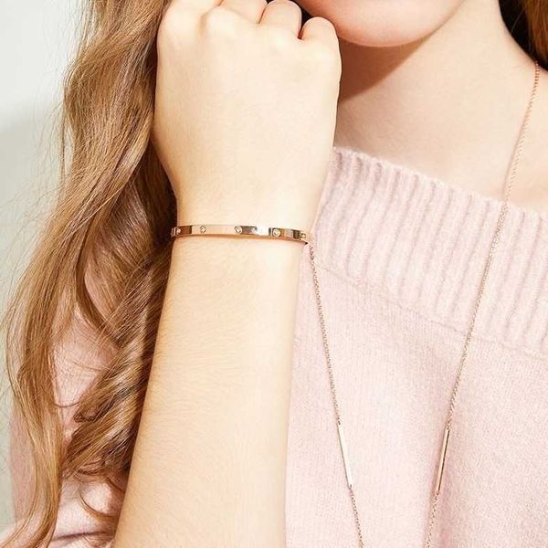 designer bracelet carti bangle of family equipped with silver couple clasp which fashionable and versatile classic, Black
designer bracelet carti bangle of family equipped with silver couple clasp which fashionable and versatile classic, Black