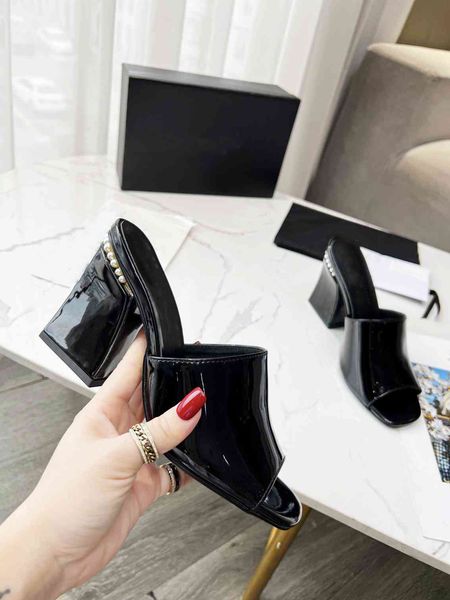 2023 women's sandals open toe thick heel summer sandals leather designer classic elegant channel temperament sandals x091, Black
2023 women's sandals open toe thick heel summer sandals leather designer classic elegant channel temperament sandals x091, Black