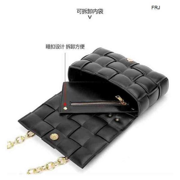 designer bottegas bags venetas cassettes 2023 european and american autumn winter new family chain satchel woven pillow bag foreign trade wo
designer bottegas bags venetas cassettes 2023 european and american autumn winter new family chain satchel woven pillow bag foreign trade wo