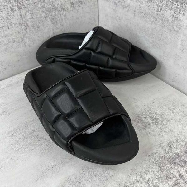 slippers new women beac platform leather space bread shake slippers non-slip fashion male female slippers big size 44 g230328, Black
slippers new women beac platform leather space bread shake slippers non-slip fashion male female slippers big size 44 g230328, Black