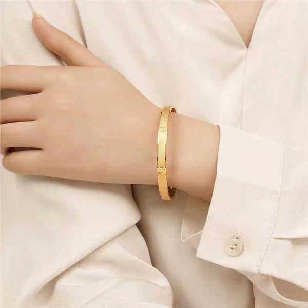 designer bracelet carti bangle small design new gold fashion simple thread bracelet plain gift girl, Black
designer bracelet carti bangle small design new gold fashion simple thread bracelet plain gift girl, Black