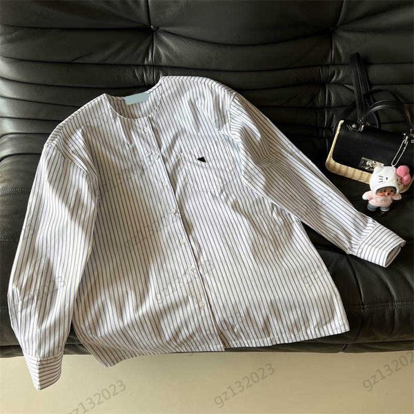 womens blouses chest triangle logo fixed weave striped collarless shirts loose version vertical print french resort style blouses long sleev, White
womens blouses chest triangle logo fixed weave striped collarless shirts loose version vertical print french resort style blouses long sleev, White