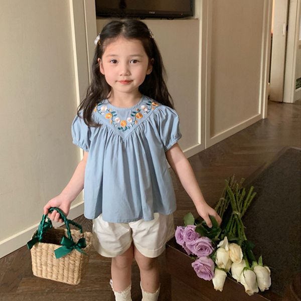 16096 summer kids girls clothing set sweet embroidered short sleeve with shorts 2pcs set children girl outfits sets, White
16096 summer kids girls clothing set sweet embroidered short sleeve with shorts 2pcs set children girl outfits sets, White
