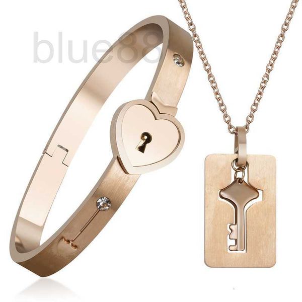 bangle designer peach heart hand jewelry love steel pendant bracelet lovers concentric lock set zircon stainless steel necklace bracelet gyq, Black
bangle designer peach heart hand jewelry love steel pendant bracelet lovers concentric lock set zircon stainless steel necklace bracelet gyq, Black