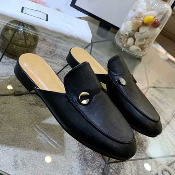 2023 new casual vintage designer slippers womens men loafers slipper sandal genuine leather slides metal chain shoes lace velvet slipper wit, Black
2023 new casual vintage designer slippers womens men loafers slipper sandal genuine leather slides metal chain shoes lace velvet slipper wit, Black