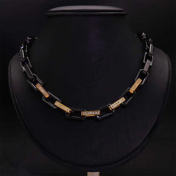 2023 designer new cuban couple's donkey bamboo link chain grain plated 18k gold cnc inlaid with 5a zircon stainless steel ceramic neckl, Black
2023 designer new cuban couple's donkey bamboo link chain grain plated 18k gold cnc inlaid with 5a zircon stainless steel ceramic neckl, Black