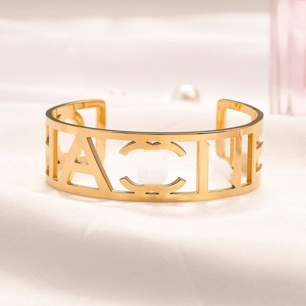 classic bracelets link chain women brand letter open bangle 18k gold plated geometry stainless steel hollow out wristband cuff chains design, Black
classic bracelets link chain women brand letter open bangle 18k gold plated geometry stainless steel hollow out wristband cuff chains design, Black