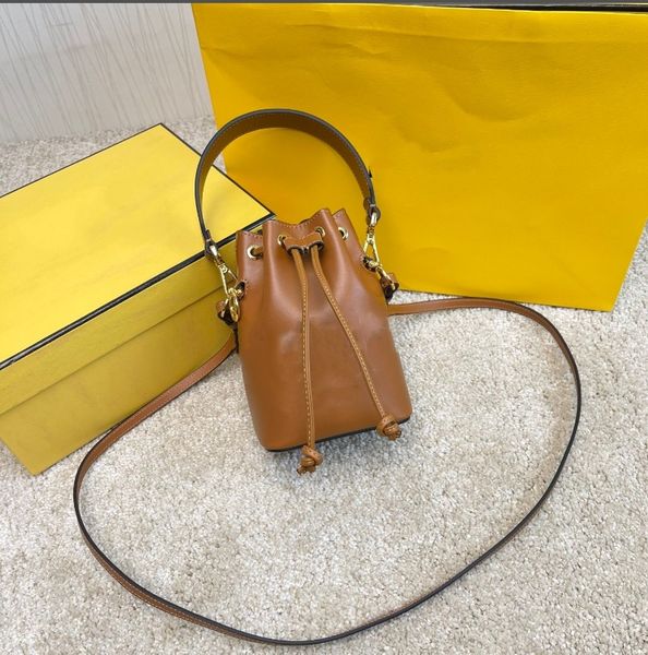 large capacity luxury brand design brand backpacks designer spring luxury women business new men large-capacity fashion drawstring shows buc
large capacity luxury brand design brand backpacks designer spring luxury women business new men large-capacity fashion drawstring shows buc