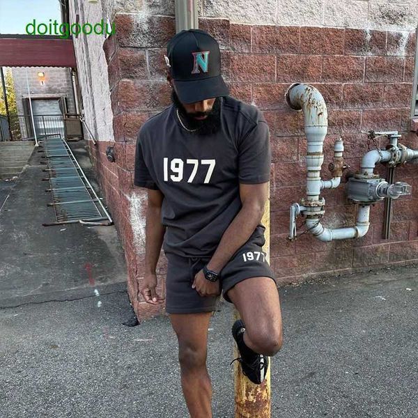 fashion t-shirt fos season 8 double-threaded high street loose 1977 flocking print round neck short sleeve men, White;black
fashion t-shirt fos season 8 double-threaded high street loose 1977 flocking print round neck short sleeve men, White;black