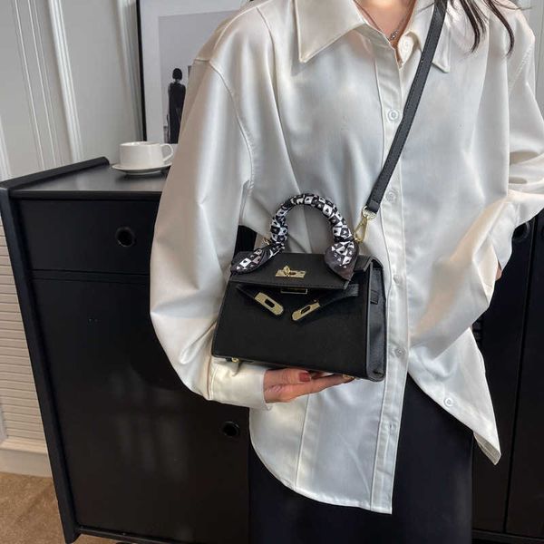 kellies bag h bag textured small bag 2023 new fashion shoulder bag women's fashionable crossbody bag small square bag fashion women
kellies bag h bag textured small bag 2023 new fashion shoulder bag women's fashionable crossbody bag small square bag fashion women