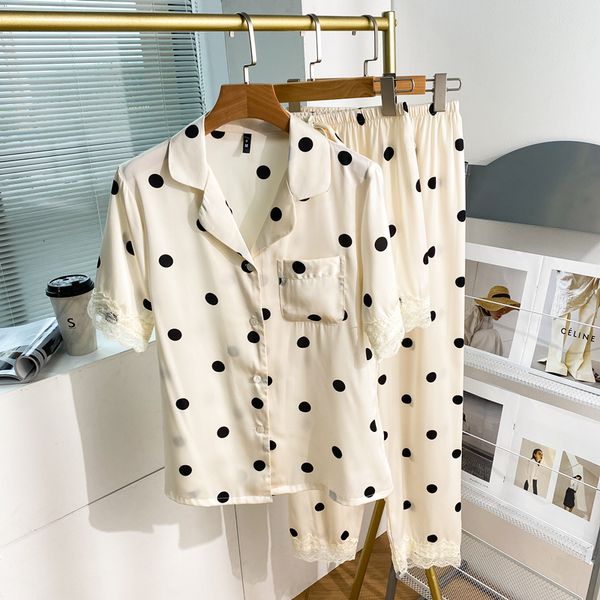 women's sleepwear women pajamas set summer short-sleeved trousers ice silk summer thin shorts suit silk high-quality home clothes three, Black;red
women's sleepwear women pajamas set summer short-sleeved trousers ice silk summer thin shorts suit silk high-quality home clothes three, Black;red