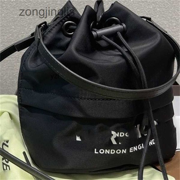 designers the bucket handbags hands burbreryes bag outlet new new bag luxury is light in weight can be carried all year round. it's a c
designers the bucket handbags hands burbreryes bag outlet new new bag luxury is light in weight can be carried all year round. it's a c