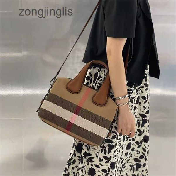 handbags hands outlet bag new luxury burbrerys bags women fashion versatile womens canvas spring summer pillow single shoulder diagonal hand
handbags hands outlet bag new luxury burbrerys bags women fashion versatile womens canvas spring summer pillow single shoulder diagonal hand