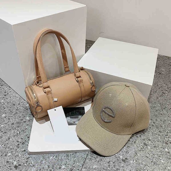 cross body bags round pillow bag hat bag combination women handbag shoulder pu leather brand designer mobile phone purses 220330
cross body bags round pillow bag hat bag combination women handbag shoulder pu leather brand designer mobile phone purses 220330