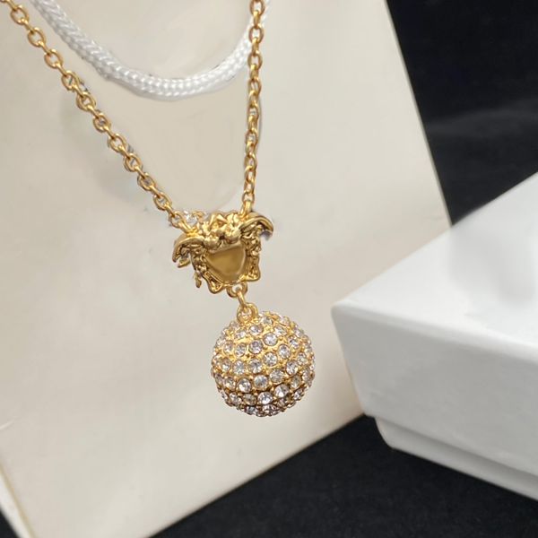 spherical knot design sense diamond necklace fashion designer holiday gift for feminine with exquisite jewelry gift accessories, Silver
spherical knot design sense diamond necklace fashion designer holiday gift for feminine with exquisite jewelry gift accessories, Silver