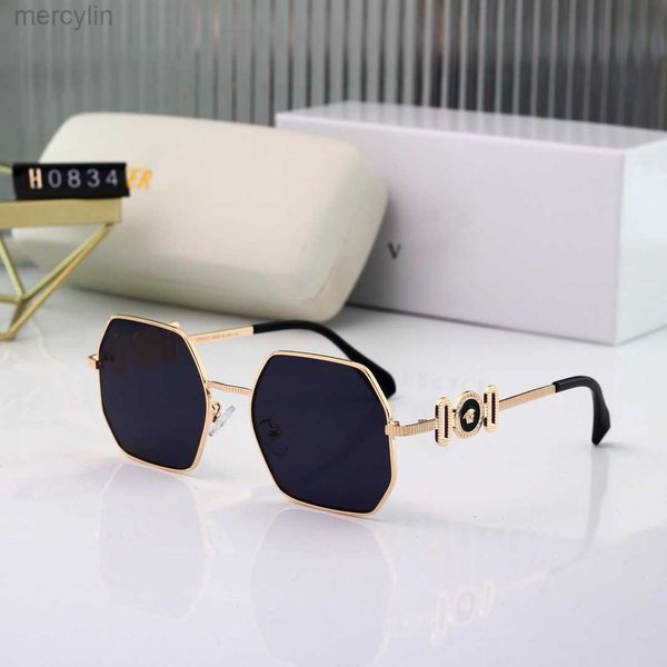 luxury designer versage sunglasses men's women's vercace sunglasses new fashion metal glasses beauty head sunscreen sunglasses per, White;black
luxury designer versage sunglasses men's women's vercace sunglasses new fashion metal glasses beauty head sunscreen sunglasses per, White;black