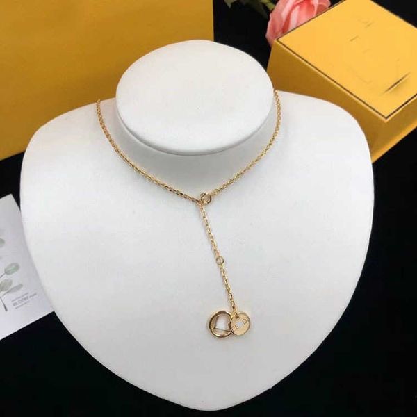2023 designer new 2022 fenjia f letter rhinestone o-shaped necklace niche design sweater brass neck chain, Black
2023 designer new 2022 fenjia f letter rhinestone o-shaped necklace niche design sweater brass neck chain, Black