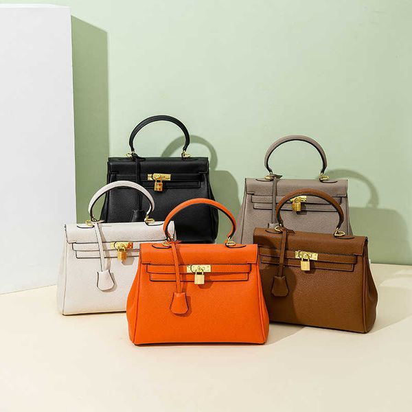 h bag 2023 new litchi carrie bag fashion trend texture pu messenger bag handbag women's bag sw2b
h bag 2023 new litchi carrie bag fashion trend texture pu messenger bag handbag women's bag sw2b