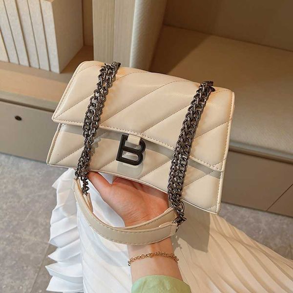 bag women's 2023 new embroidered thread hourglass fashion chain underarm versatile crossbody shoulder
bag women's 2023 new embroidered thread hourglass fashion chain underarm versatile crossbody shoulder