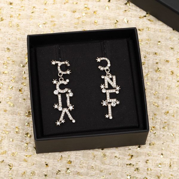 2023 luxury quality charm pendant necklace with diamond in silver plated pendant necklace have box stamp ps7719a, Golden
2023 luxury quality charm pendant necklace with diamond in silver plated pendant necklace have box stamp ps7719a, Golden