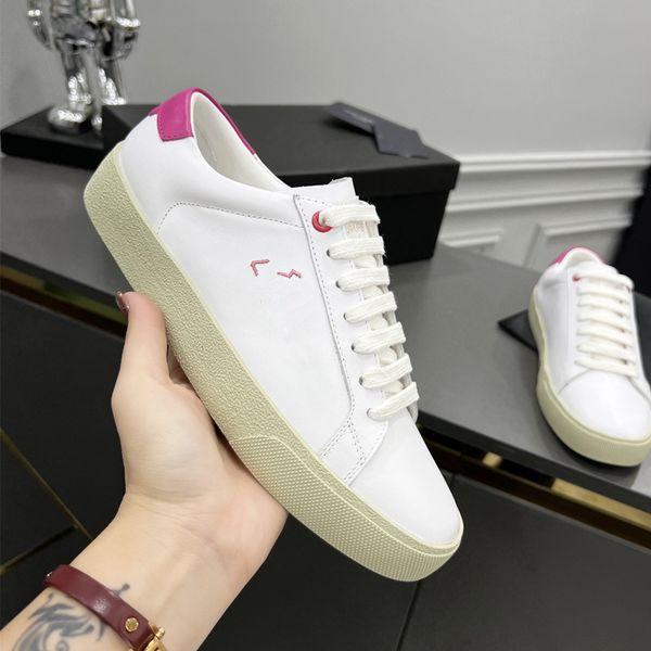 designer shoes luxury canvas court embroidered logo signature low sneakers causal shoes
designer shoes luxury canvas court embroidered logo signature low sneakers causal shoes