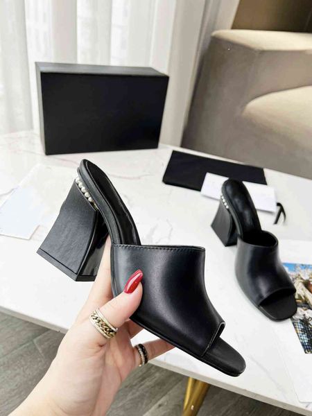 2023 women's sandals open toe thick heel summer sandals leather designer classic elegant channel temperament sandals x093, Black
2023 women's sandals open toe thick heel summer sandals leather designer classic elegant channel temperament sandals x093, Black