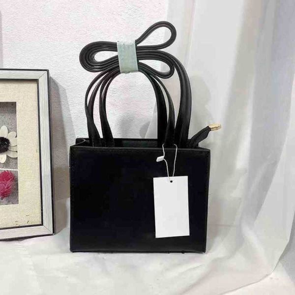 evening bags designer tote bag 2022 women leather mini handbag shopping messenger luxury leather shoulder crossbody bags female wallet 22051
evening bags designer tote bag 2022 women leather mini handbag shopping messenger luxury leather shoulder crossbody bags female wallet 22051