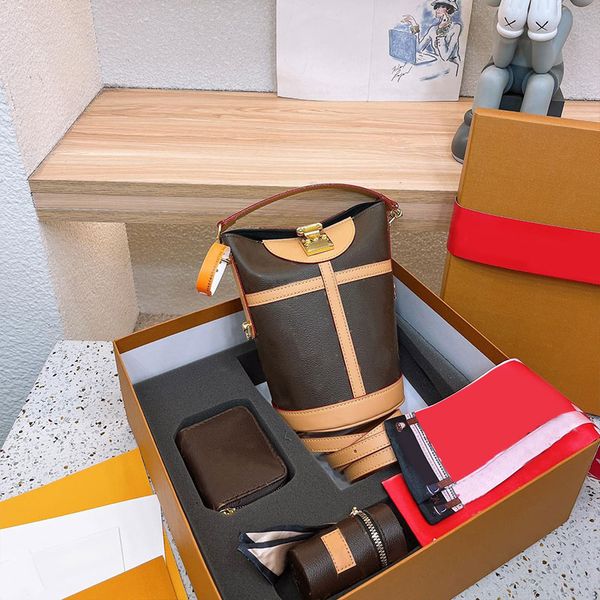 duffle bucket bag women three piece luxury designers fashion tote bags padlock crossbody shoulder handbags coin purse genuine leather rouge
duffle bucket bag women three piece luxury designers fashion tote bags padlock crossbody shoulder handbags coin purse genuine leather rouge