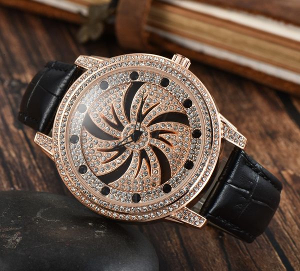 manufacturers wholesale diamond-encrusted star personality fashion handsome season to run quartz watch gift, Slivery;golden
manufacturers wholesale diamond-encrusted star personality fashion handsome season to run quartz watch gift, Slivery;golden