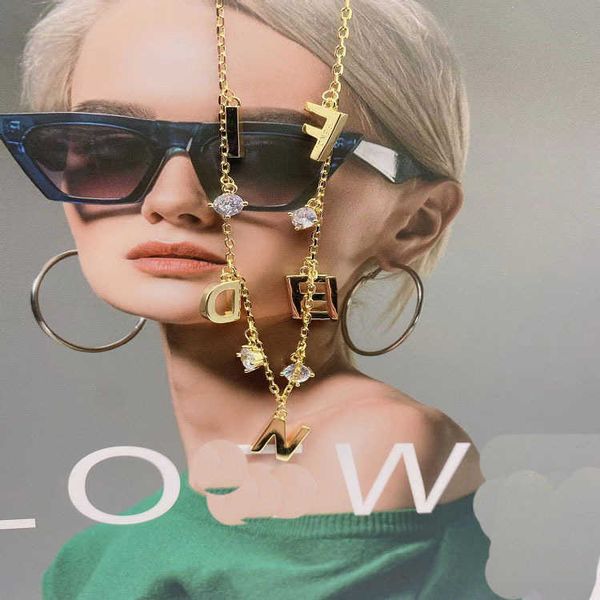 o-chain letter studded with diamonds niche design necklace brass material fashionable sweater neck chain, Silver
o-chain letter studded with diamonds niche design necklace brass material fashionable sweater neck chain, Silver