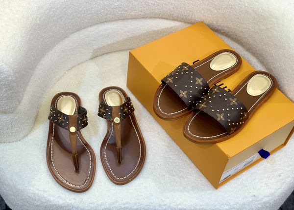 slide designer women's sandal l slippers flip flops gold classic luxury flat bottom thick bottom embroidery print 35-42 with yellow box, Black
slide designer women's sandal l slippers flip flops gold classic luxury flat bottom thick bottom embroidery print 35-42 with yellow box, Black