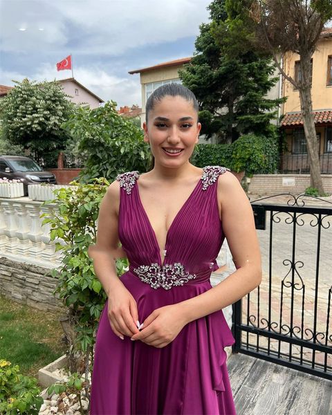 purple evening dresses for ruched dubai celebrity gowns beadings arabia ruffles side slit backless party prom gowns, Black;red
purple evening dresses for ruched dubai celebrity gowns beadings arabia ruffles side slit backless party prom gowns, Black;red