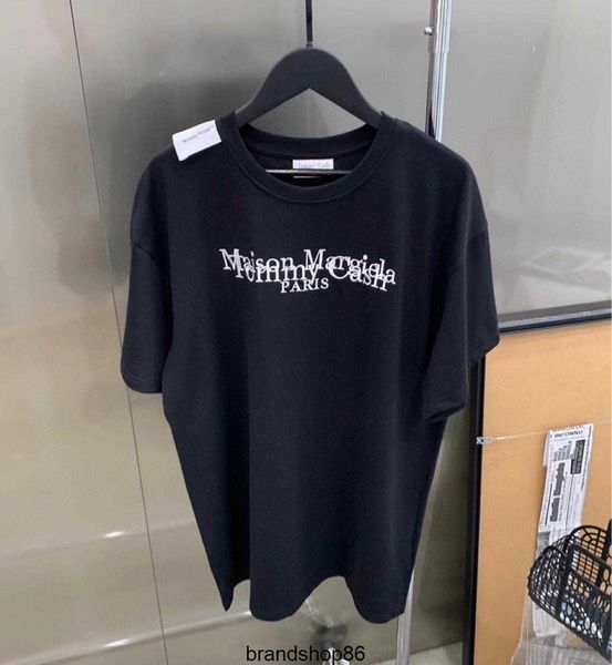 men's t-shirts margiela men's t-shirts pioneer fashion mm6 new shoulder patch chest letter embroidery round neck large t-shirt, White;black
men's t-shirts margiela men's t-shirts pioneer fashion mm6 new shoulder patch chest letter embroidery round neck large t-shirt, White;black