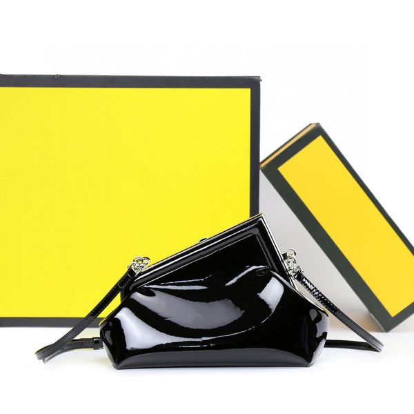fashion f single shoulder bag women lacquer leather shiny first handbag large capacity magnetic snap closure cowhide removable shoulder stra
fashion f single shoulder bag women lacquer leather shiny first handbag large capacity magnetic snap closure cowhide removable shoulder stra