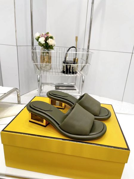 platform slippers luxurys fendyity 23ss fashion baguette womens slides heel sandal women shoes
platform slippers luxurys fendyity 23ss fashion baguette womens slides heel sandal women shoes
