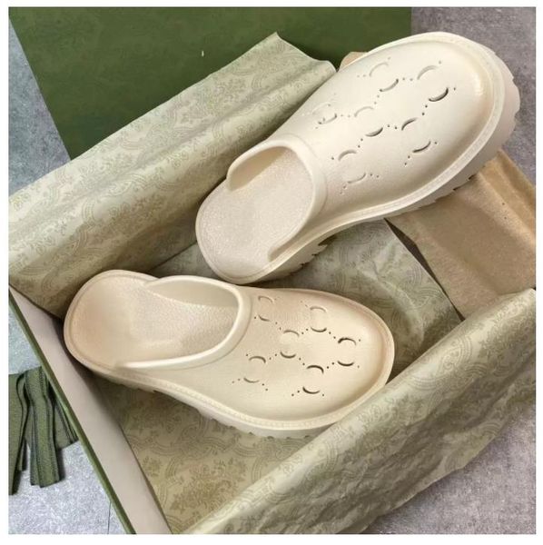 2023 designer women sandals luxury men platform slippers hollow pattern beach shoes loafers flats slipper with box size 35-44, Black
2023 designer women sandals luxury men platform slippers hollow pattern beach shoes loafers flats slipper with box size 35-44, Black