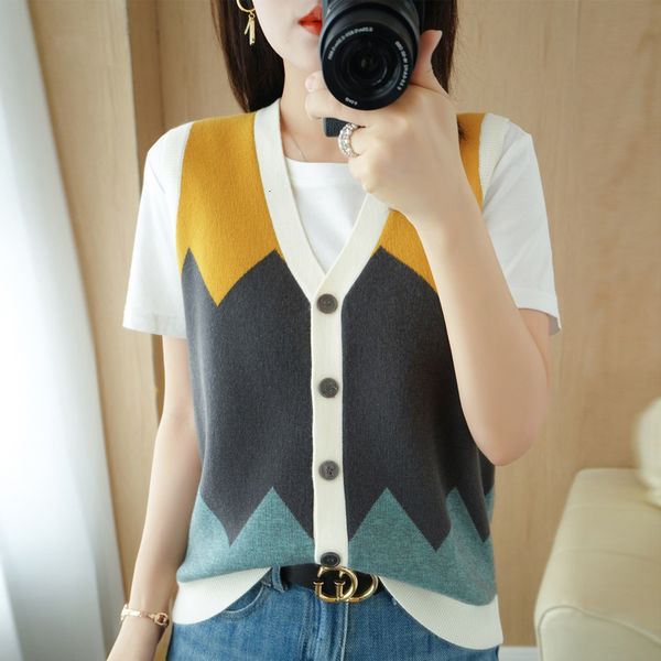 women's vests sleeveless vest knit sweater women's cashmere sweater cardigan women's autumn cashmere cardigan vest women', Black;white
women's vests sleeveless vest knit sweater women's cashmere sweater cardigan women's autumn cashmere cardigan vest women', Black;white