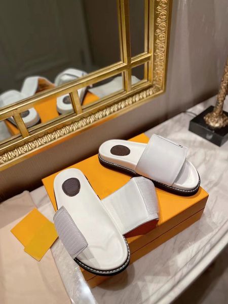 sandal famous designer women luxury slide slipper flip flop yellow pink flat bottom household men slides outdoor shoe sandals famouss design, Black
sandal famous designer women luxury slide slipper flip flop yellow pink flat bottom household men slides outdoor shoe sandals famouss design, Black