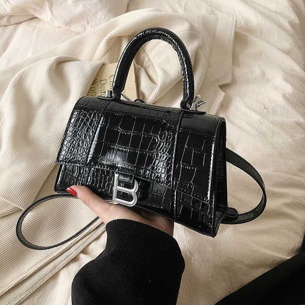 spring 2023 new small bag women's hourglass popular one shoulder crossbody fashion crocodile handbag
spring 2023 new small bag women's hourglass popular one shoulder crossbody fashion crocodile handbag