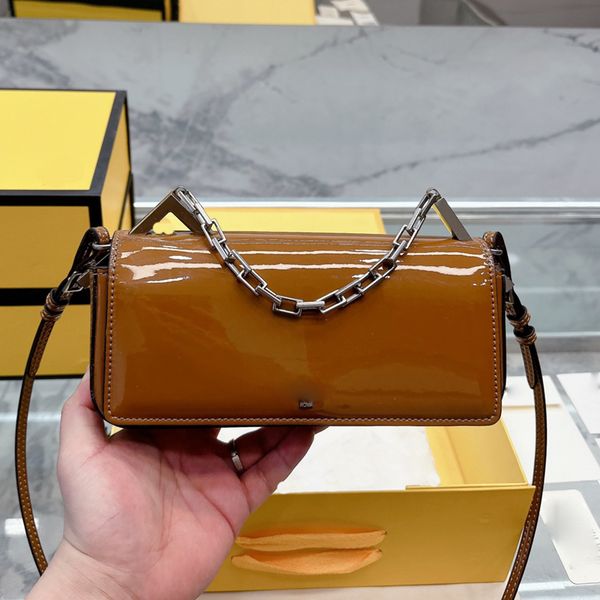 patent leather clutch bags women designer handbags chains cross body shoulder bag hardware letter steel handle double bag magnetic buckle ne
patent leather clutch bags women designer handbags chains cross body shoulder bag hardware letter steel handle double bag magnetic buckle ne
