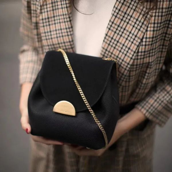 polene paris chain shoulder bag luxury designer fashion women black leather crossbody magnetic buckle closure cross body bags purse
polene paris chain shoulder bag luxury designer fashion women black leather crossbody magnetic buckle closure cross body bags purse