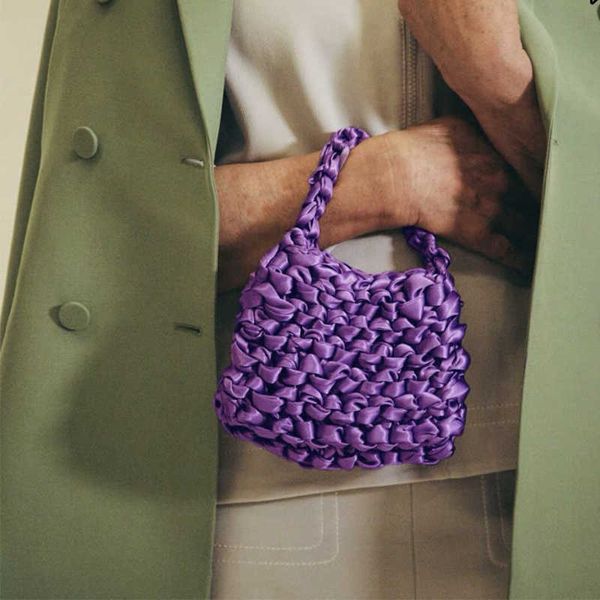 fashion luxury women bags designer hand woven silk rope knot woven bag hollow evening bags clutch female beach holiday handbag 230328
fashion luxury women bags designer hand woven silk rope knot woven bag hollow evening bags clutch female beach holiday handbag 230328