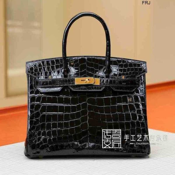 designer birkin bags womens handbags craftsmen french hand sew 2023 new womens bag platinum crocodile leather black 30cm gold buckle handbag
designer birkin bags womens handbags craftsmen french hand sew 2023 new womens bag platinum crocodile leather black 30cm gold buckle handbag